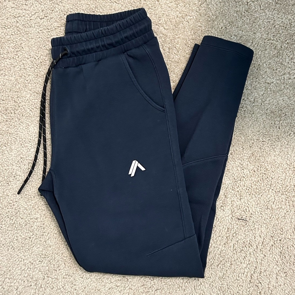 Alphalete joggers